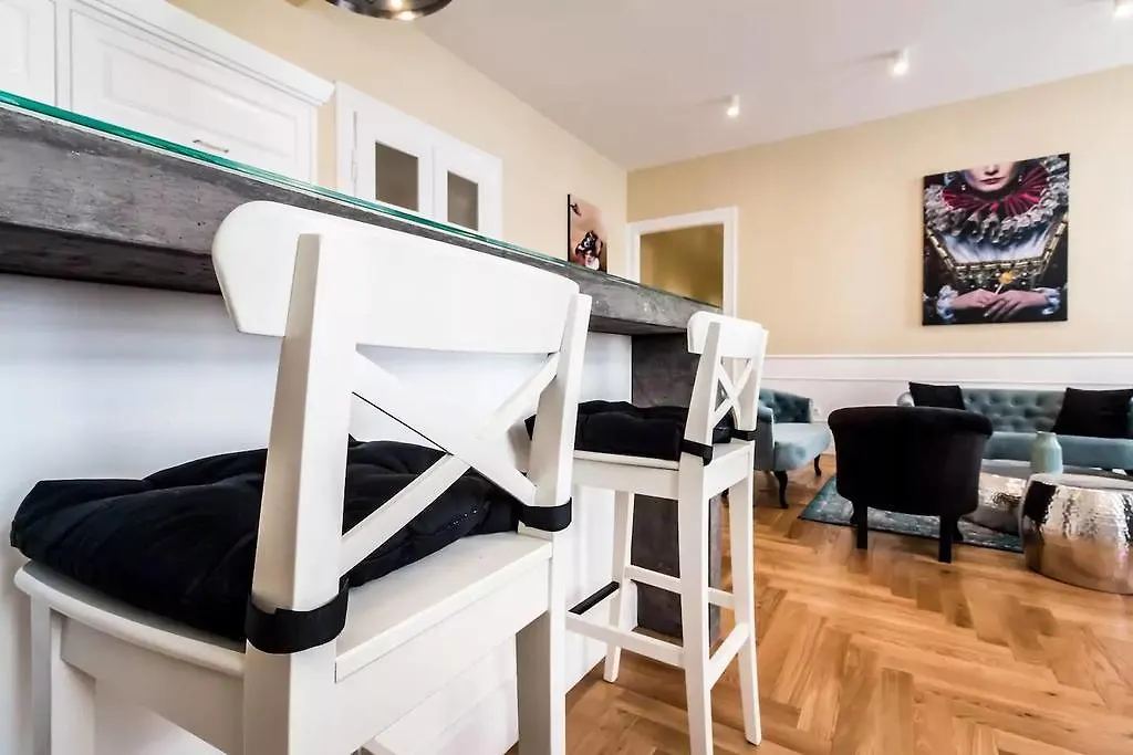 Ventura Ridge Apartment Boedapest