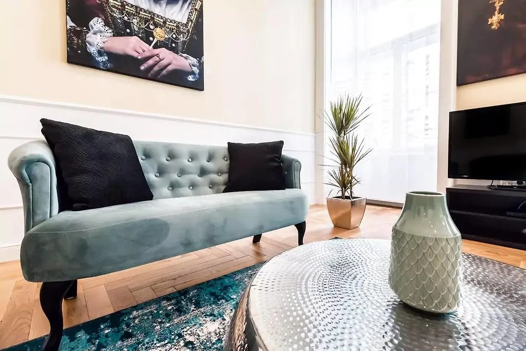 Ventura Ridge Apartment Boedapest