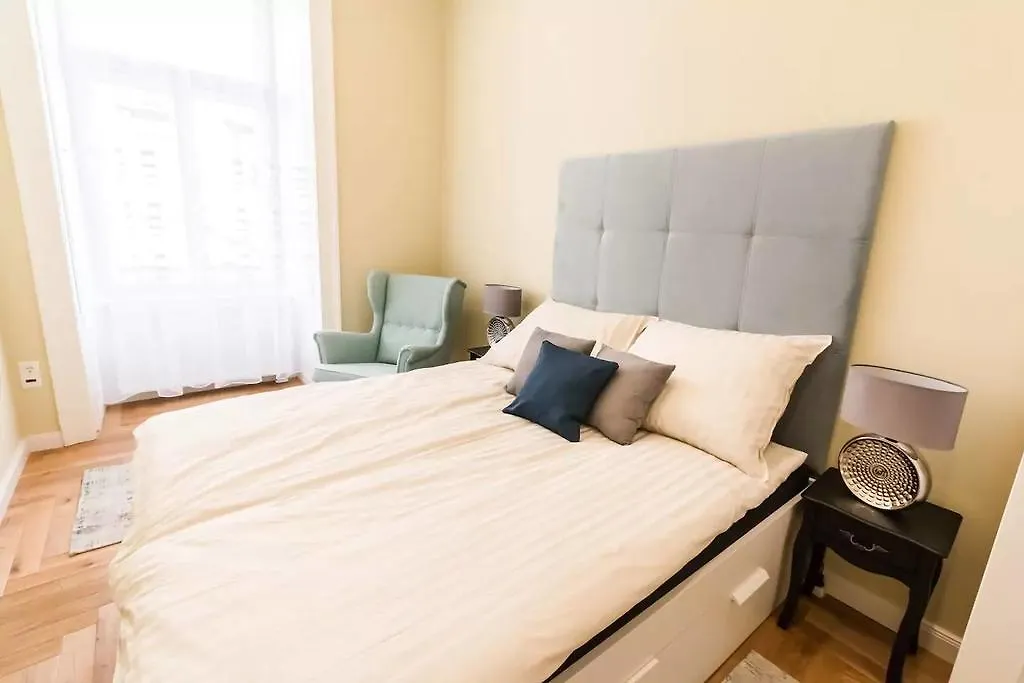 Ventura Ridge Apartment Boedapest