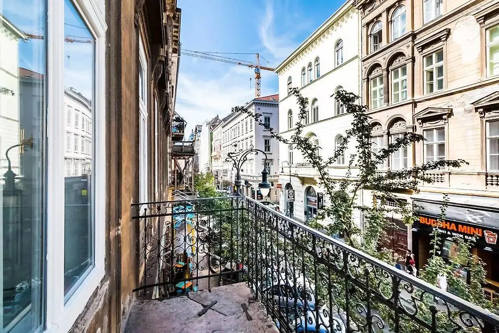 BpR国王大街豪华套房公寓 布达佩斯 0*,  匈牙利